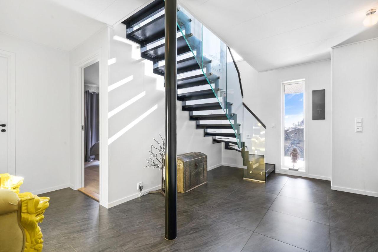 Kabelvåg Nydelig Moderne Villa Med Fantastisk Beliggenhet. מראה חיצוני תמונה